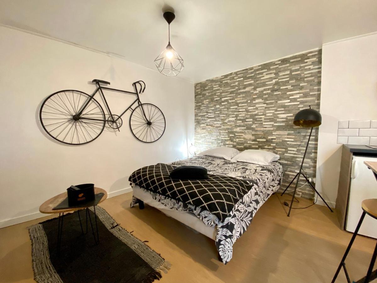 Le Manhattan Studio Apartment มงต์เปอลิเยร์ ภายนอก รูปภาพ