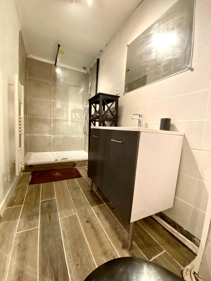 Le Manhattan Studio Apartment มงต์เปอลิเยร์ ภายนอก รูปภาพ